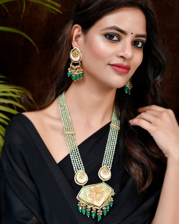 Dastoor Superfluous Smart Necklace Set