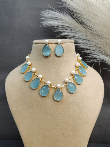 Mop Classic Necklace With Semiprecious stones