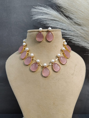 Mop Classic Necklace With Semiprecious stones