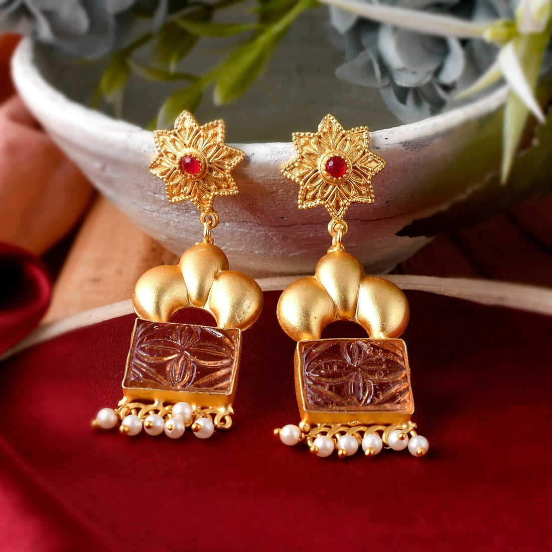 Dastoor Beautiful carvin Stone Earring