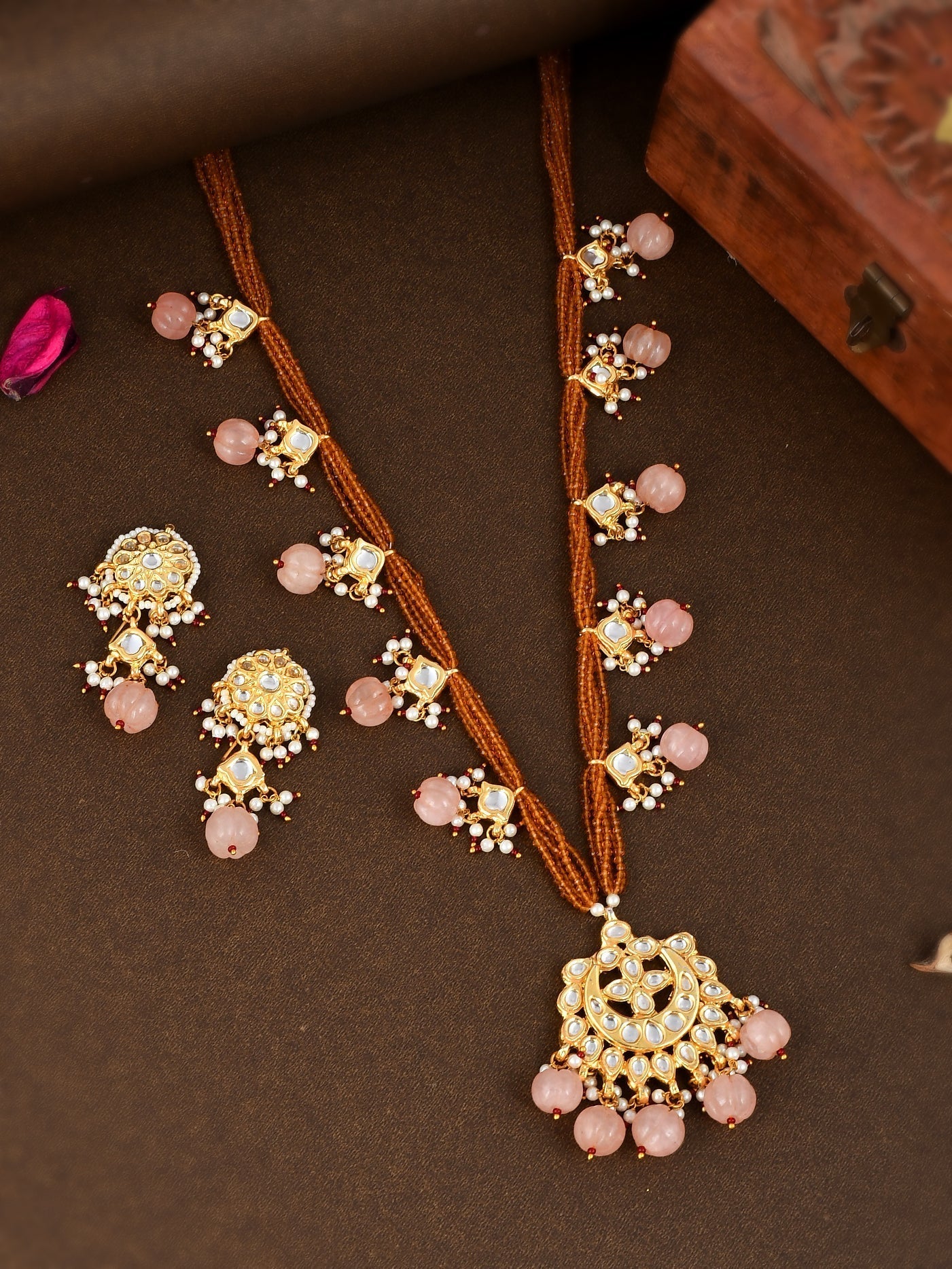 Golden Grace Elongated Kundan Necklace