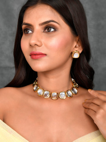 DASTOOR Gold-Plated Kundan Jewellery Set
