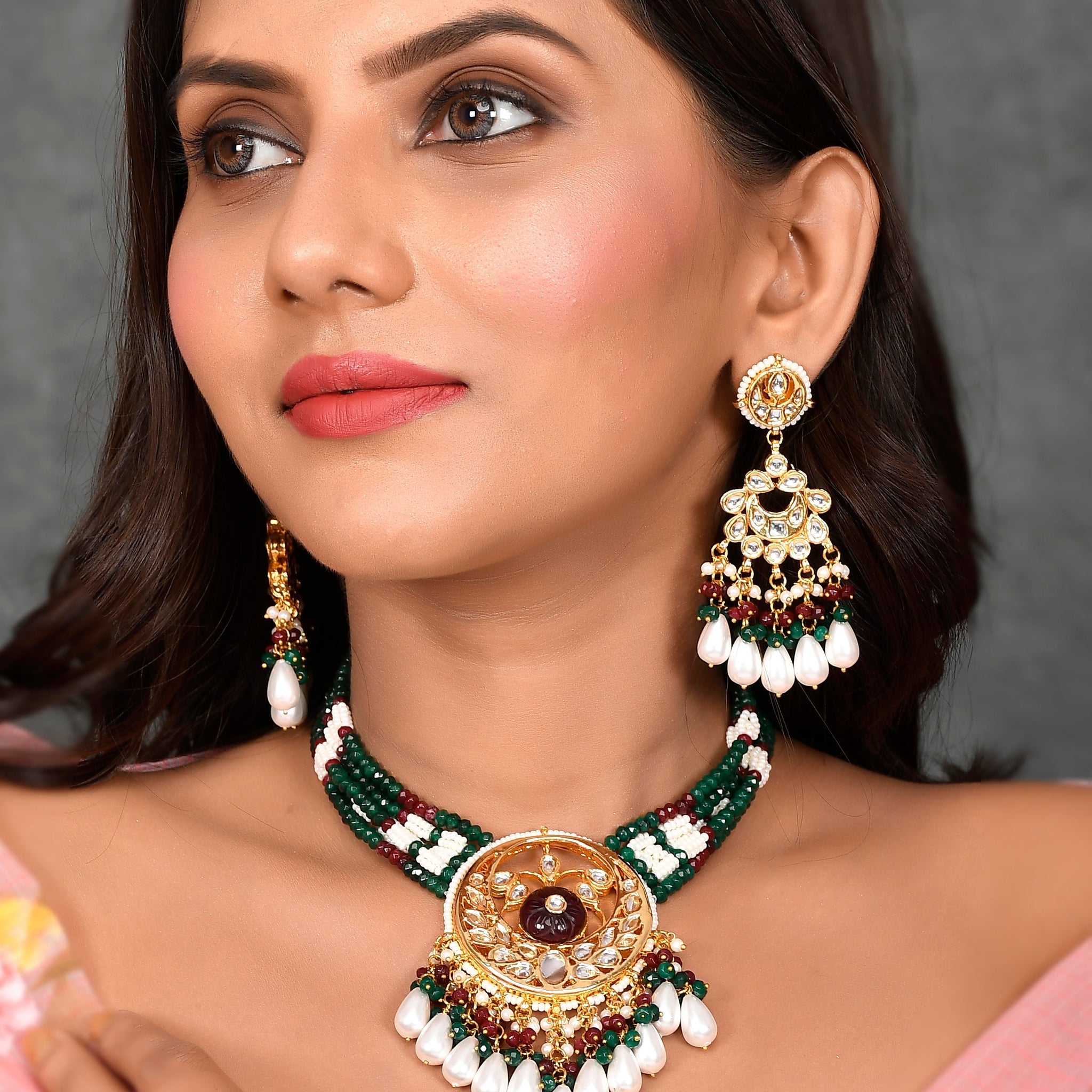 Elegance Kundan Masterpiece Necklace Set