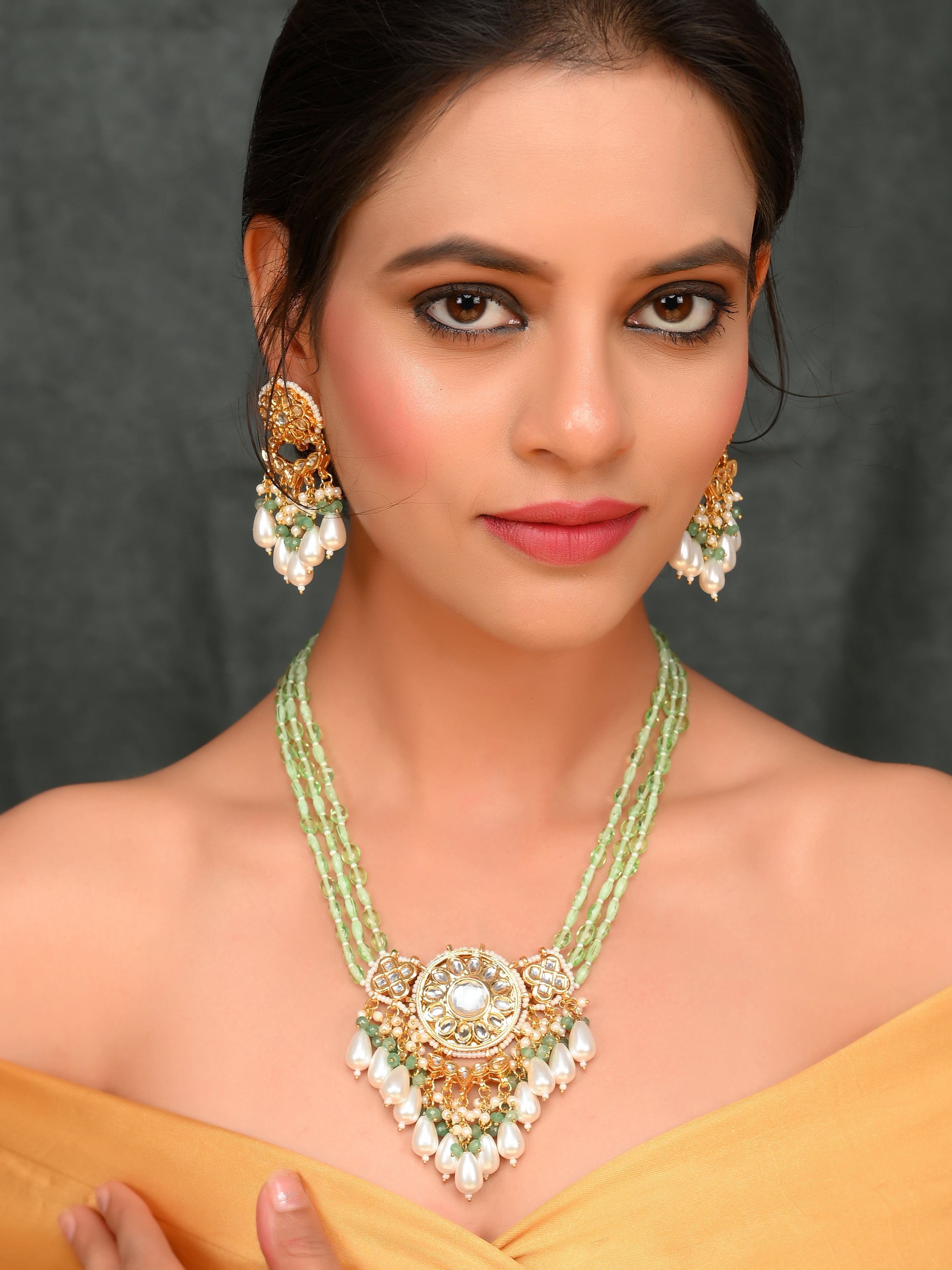 Desiner Necklce