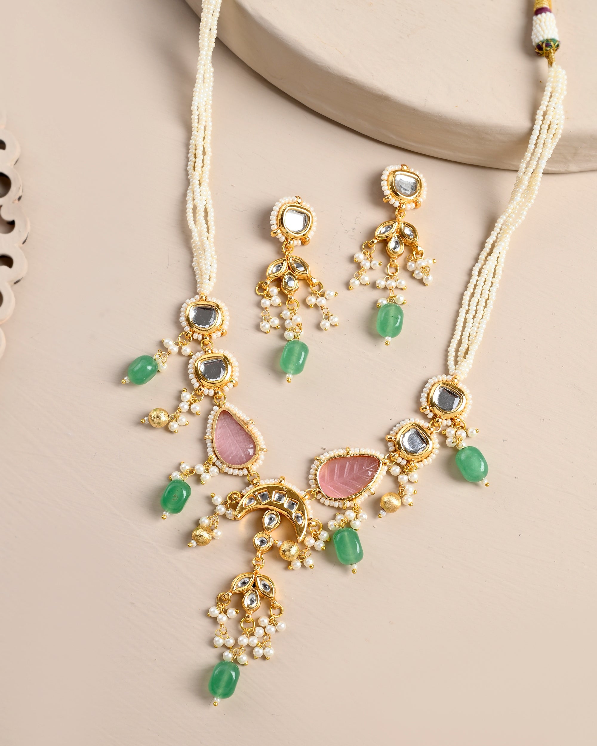 Desiner Necklce