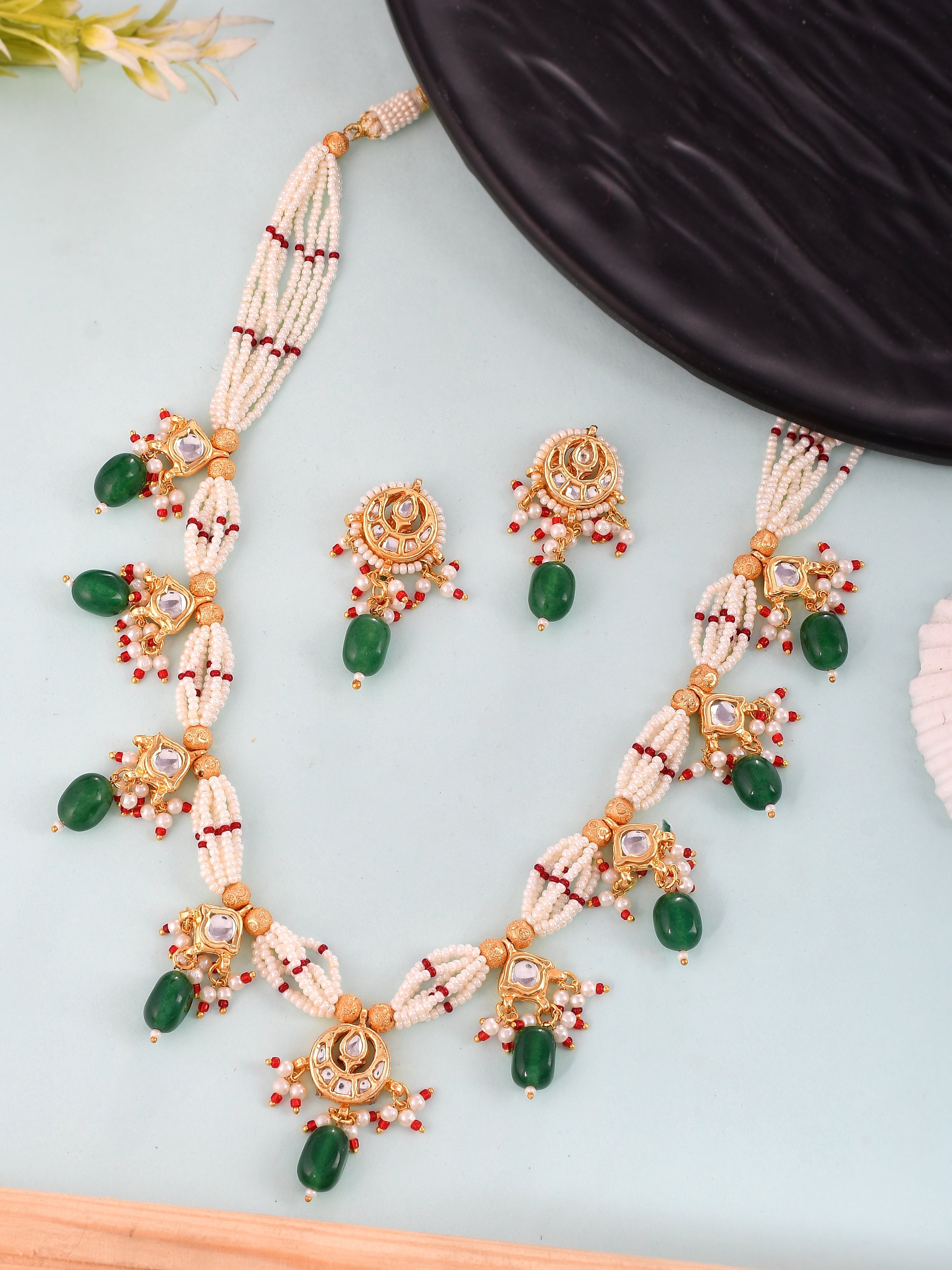 Kundan Radiant Jewel Set