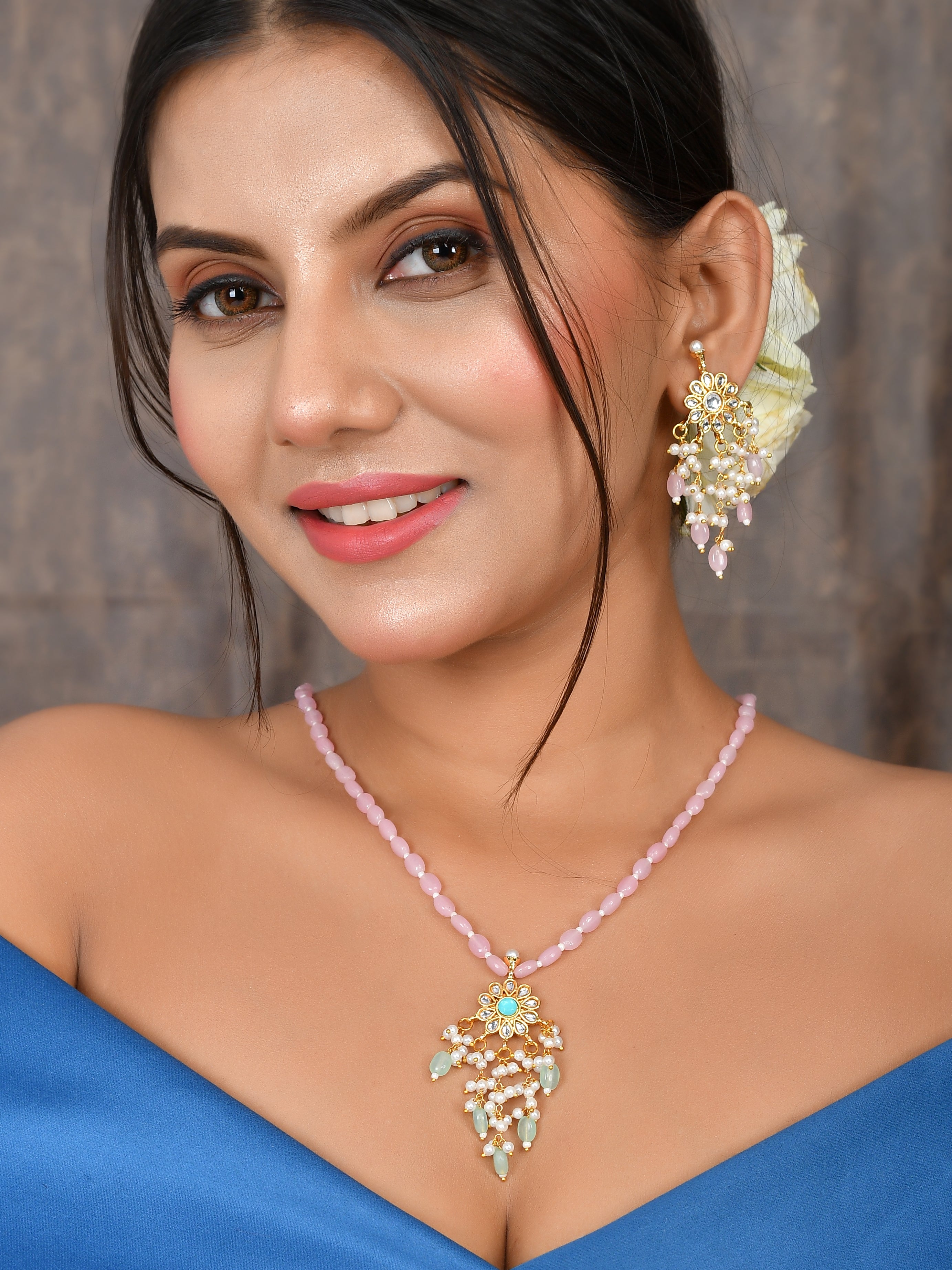 Kundan Queen's Delight Pink Necklace Set