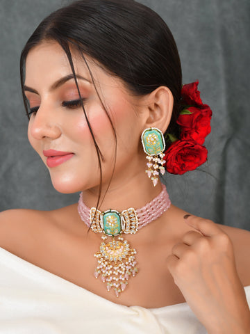 Kundan Majesty Choker Necklace Set