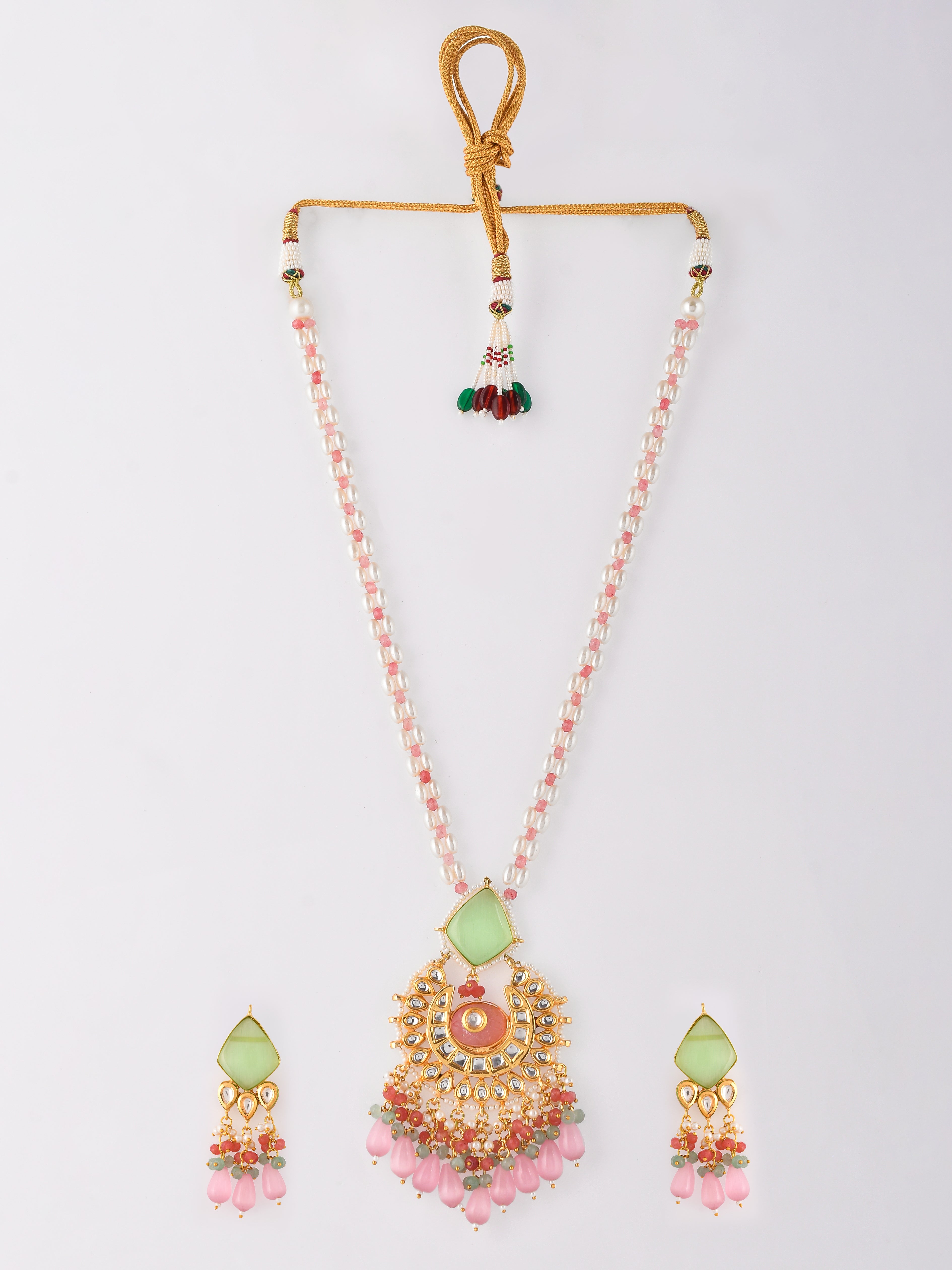 Exquisite Artistry Necklace Set