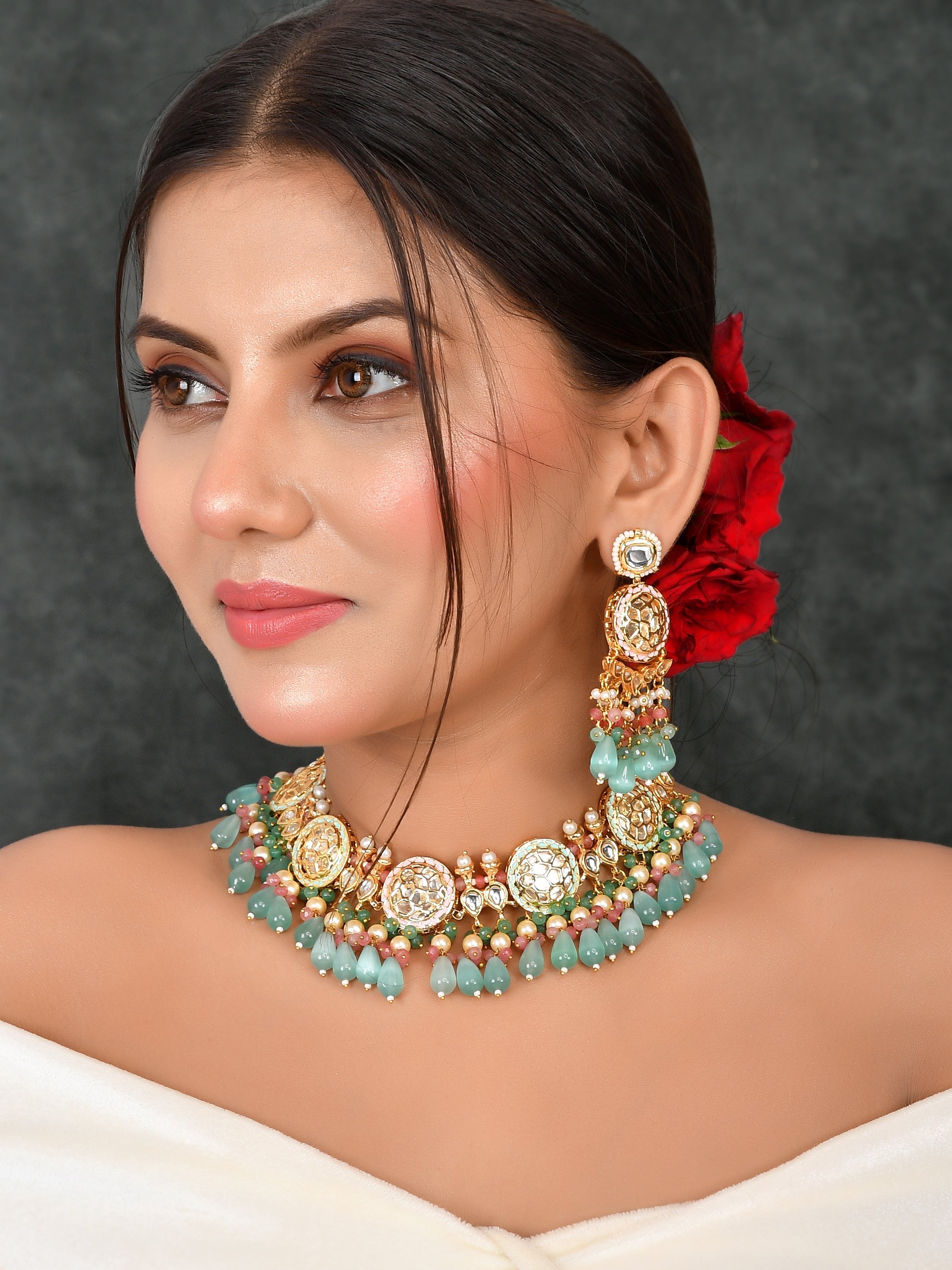 Captivating Kundan Meenakari Ensemble