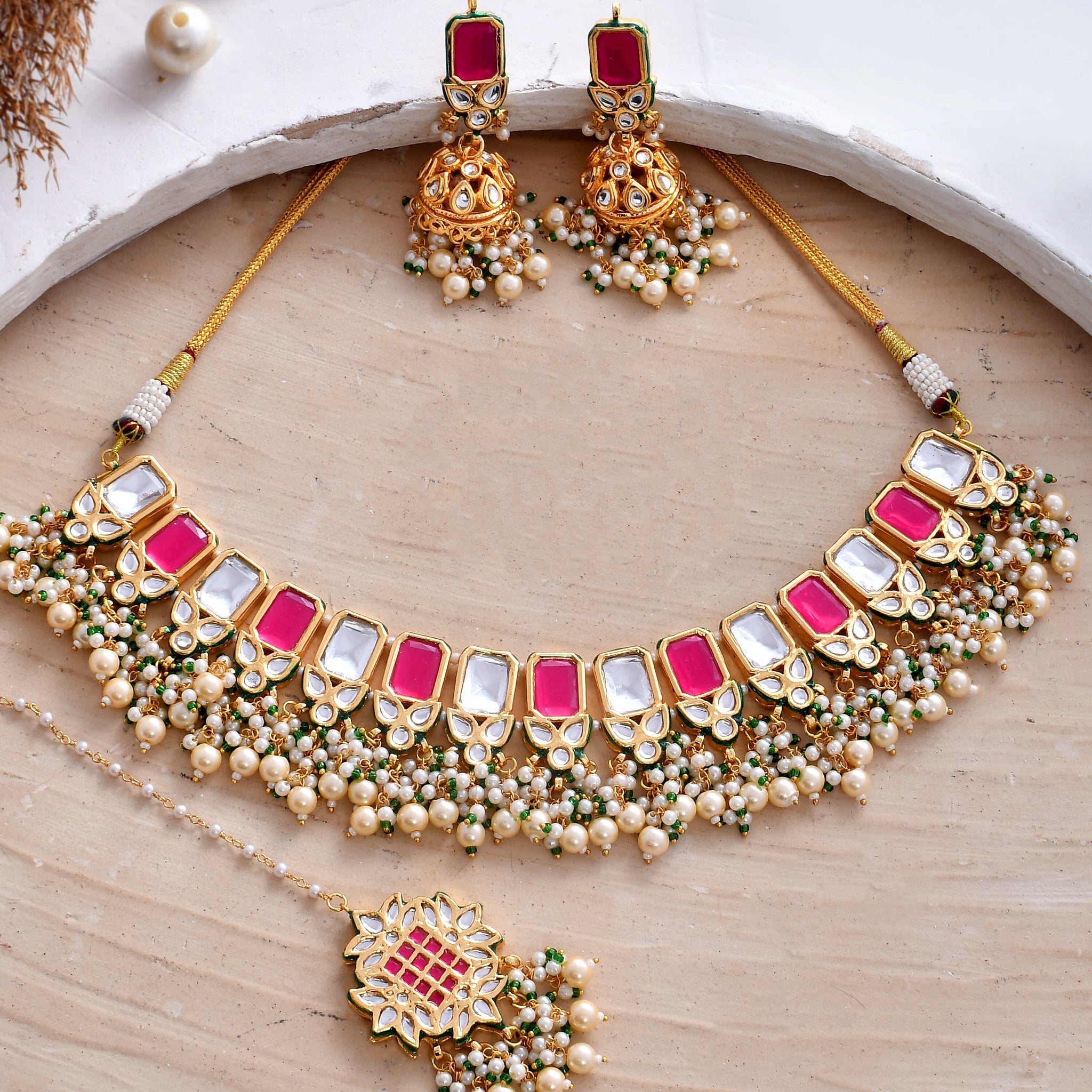 Luxe Simplicity Kundan Set