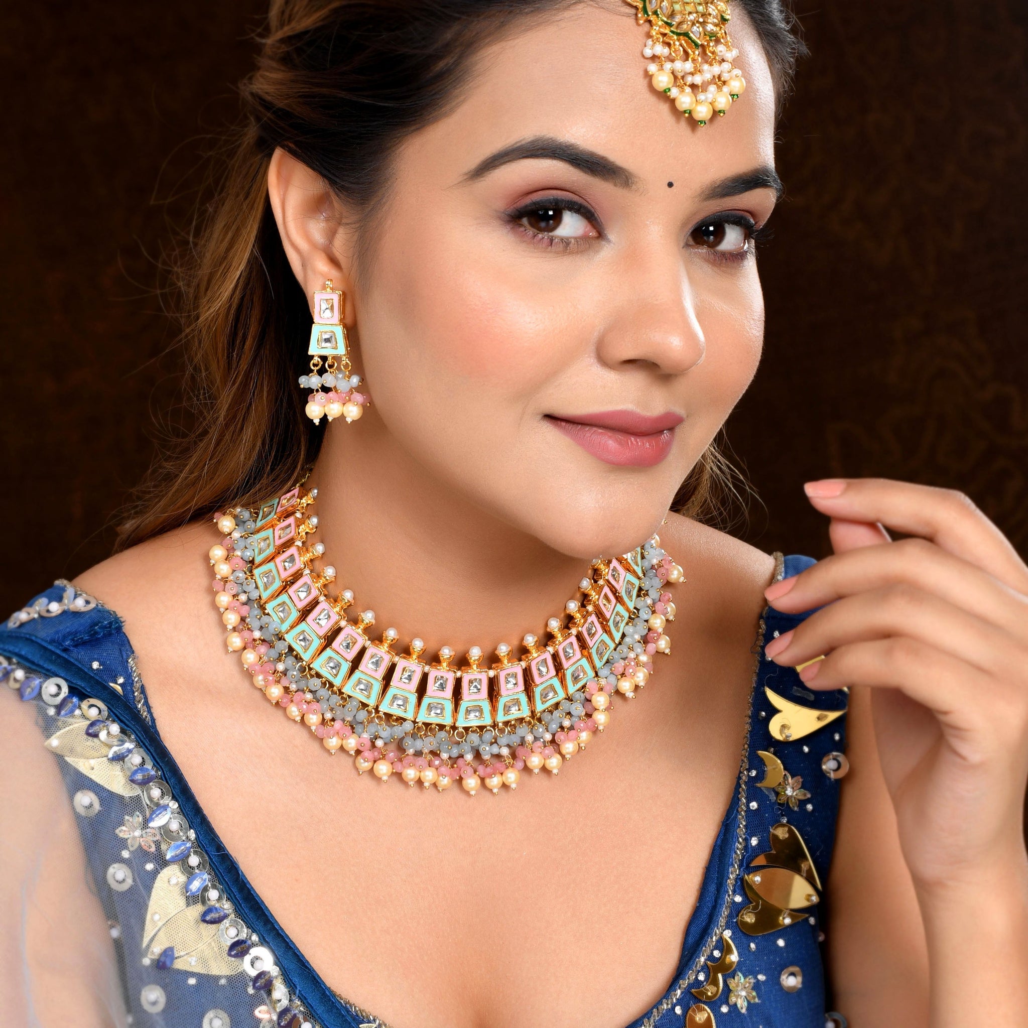 Regal Kundan Embellishments