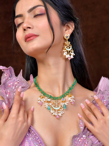 Luxe Golden Vine Necklace