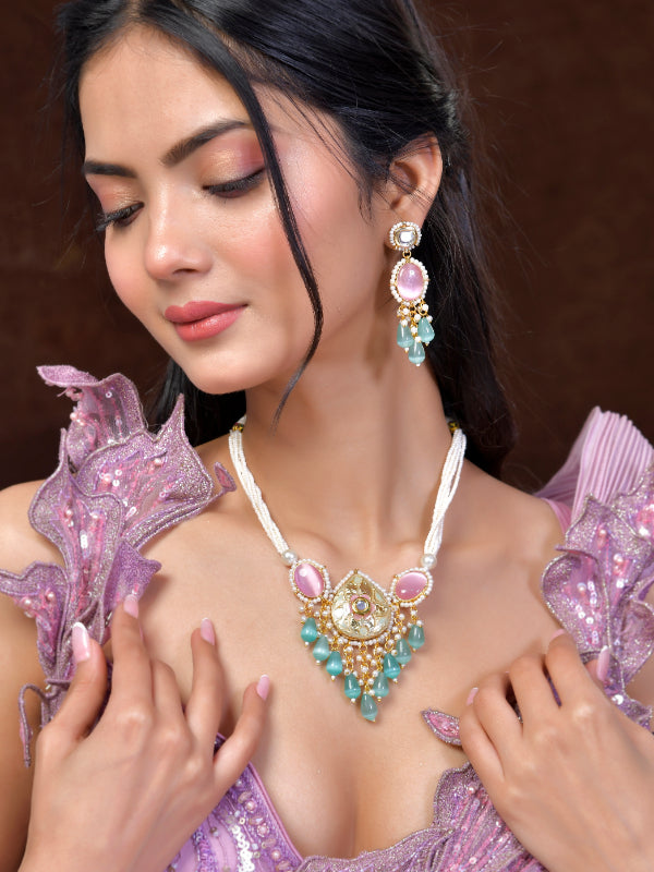 Royal Kundan Radiance Necklace