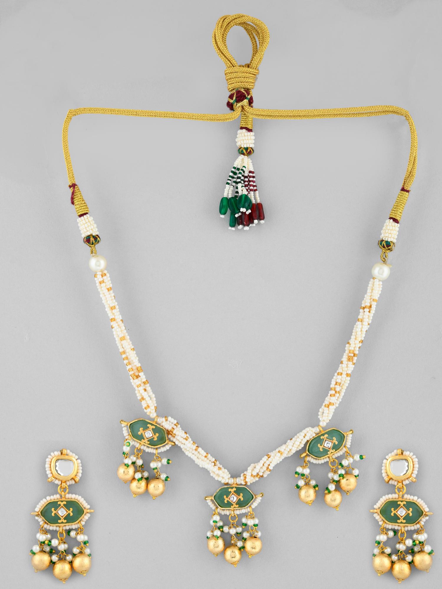 Desiner Necklce