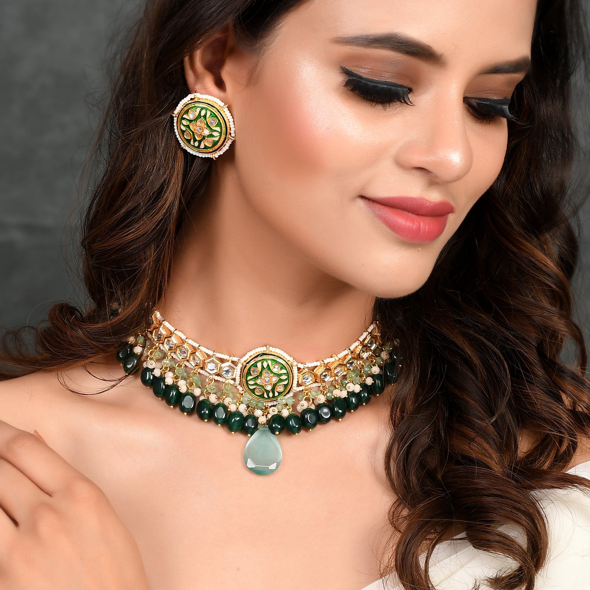 Dastoor Graceful Trend Setting Necklace Set