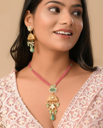 Desiner Necklce