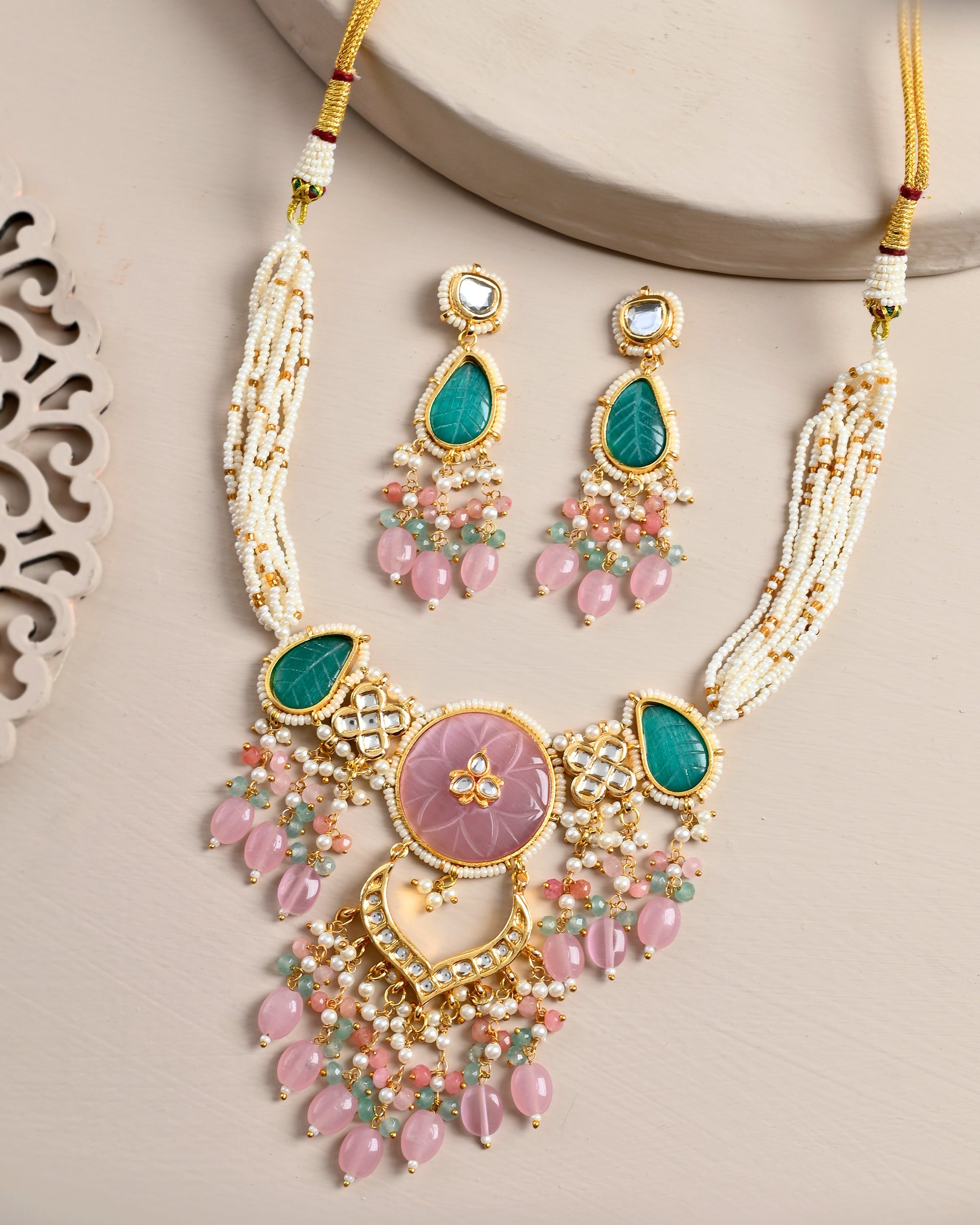 Desiner Necklce