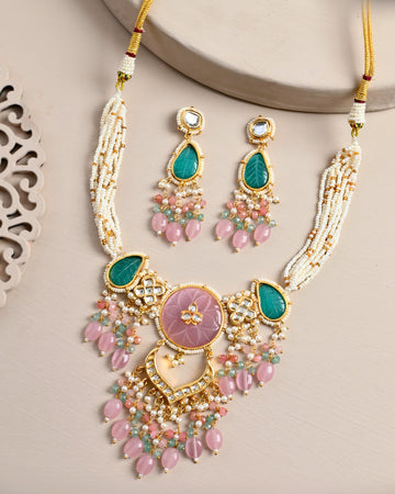 Desiner Necklce