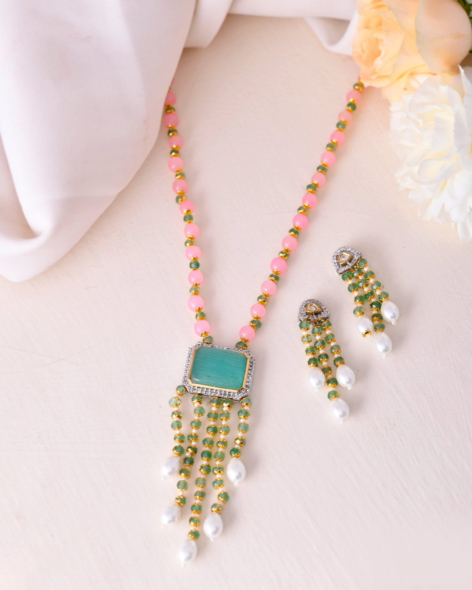 Desiner Necklce