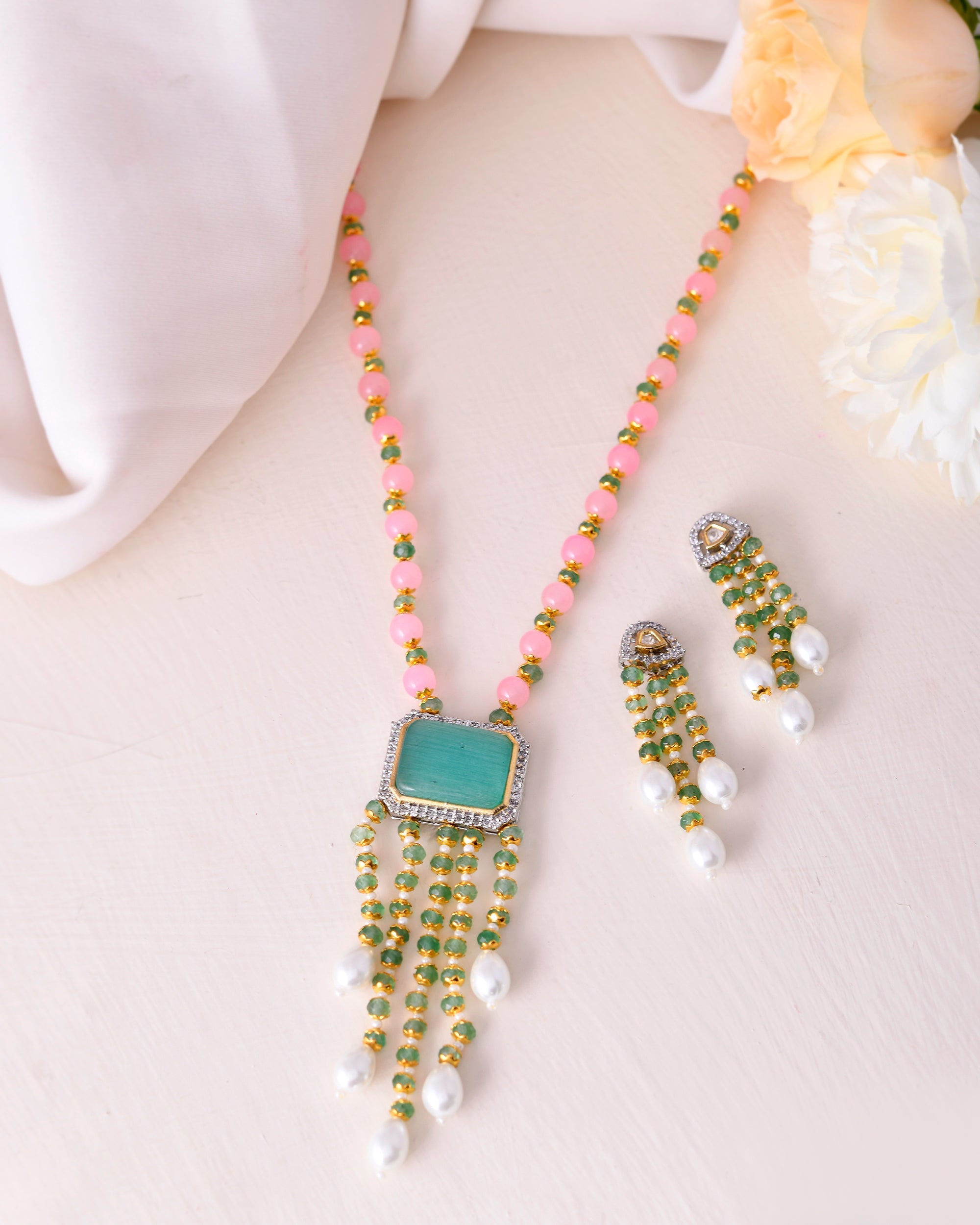Desiner Necklce