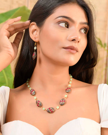 Desiner Necklce