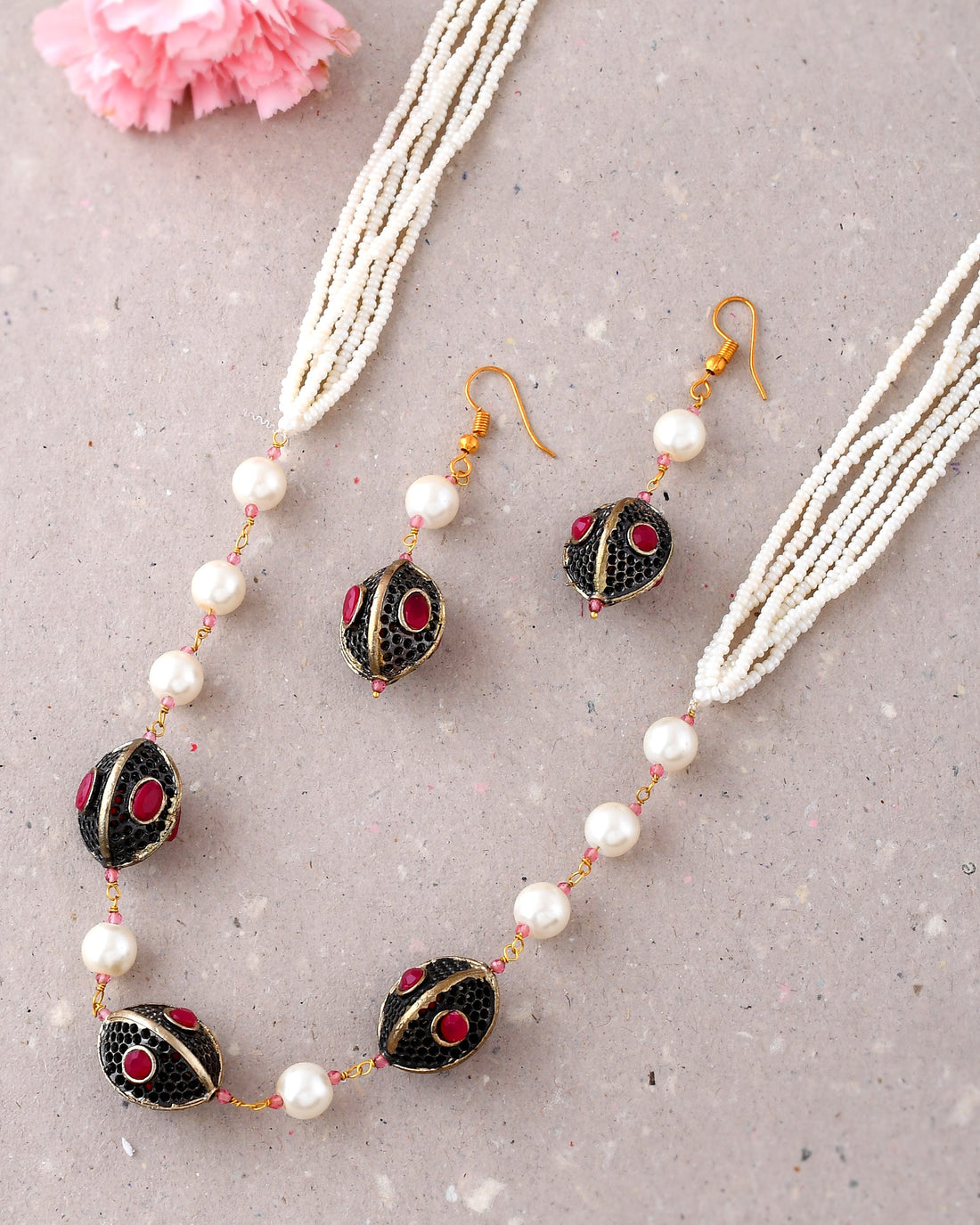 Desiner Necklce