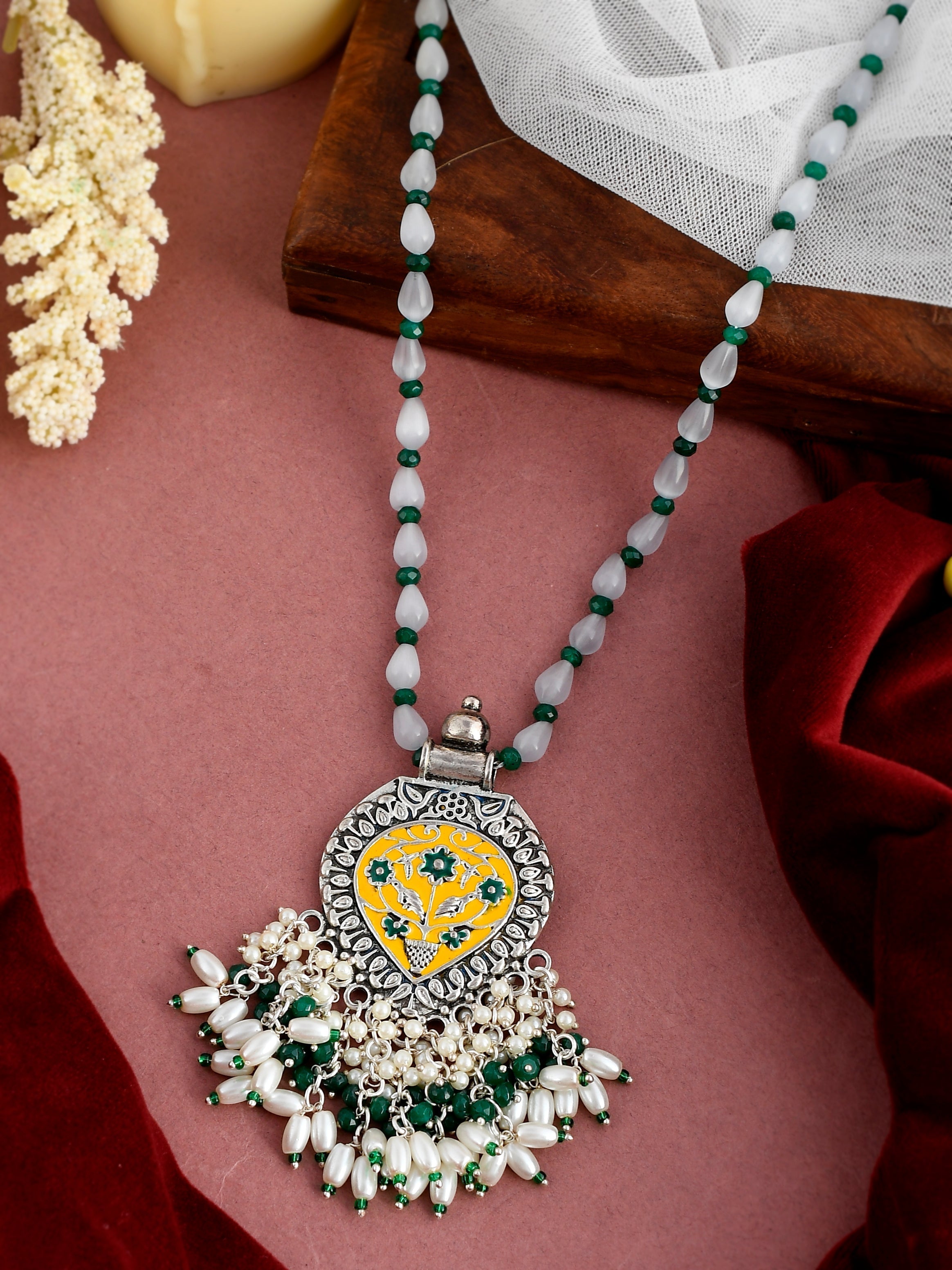Dastoor White  Green Brass Silver-Plated Necklace