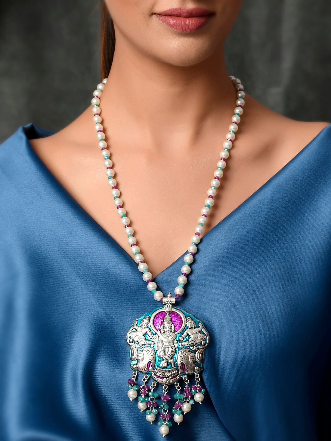 Dastoor Women  Silver-Toned  Blue Brass Silver-Plated Necklace