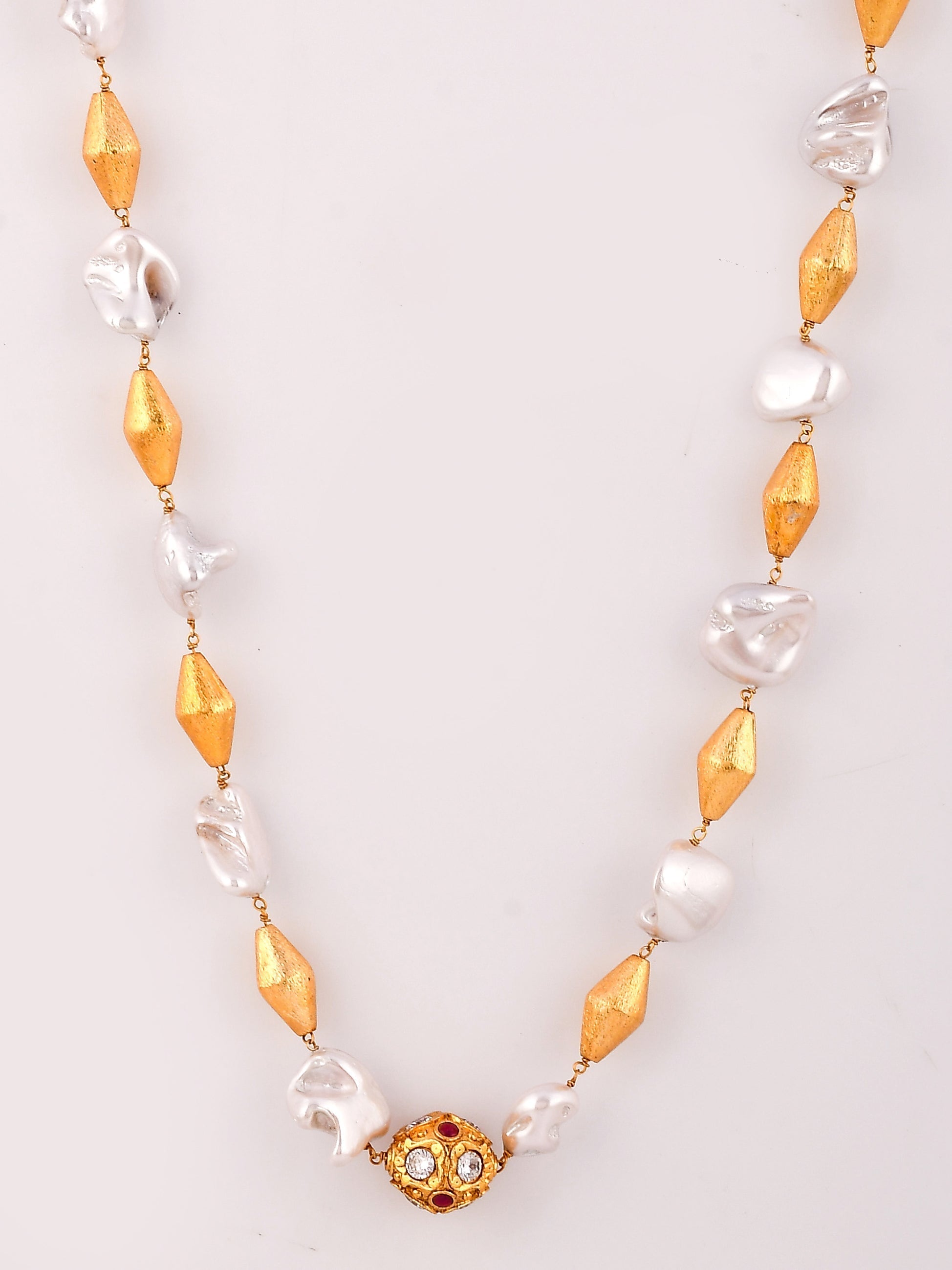 Dastoor Gold-Toned  White Brass Gold-Plated Necklace