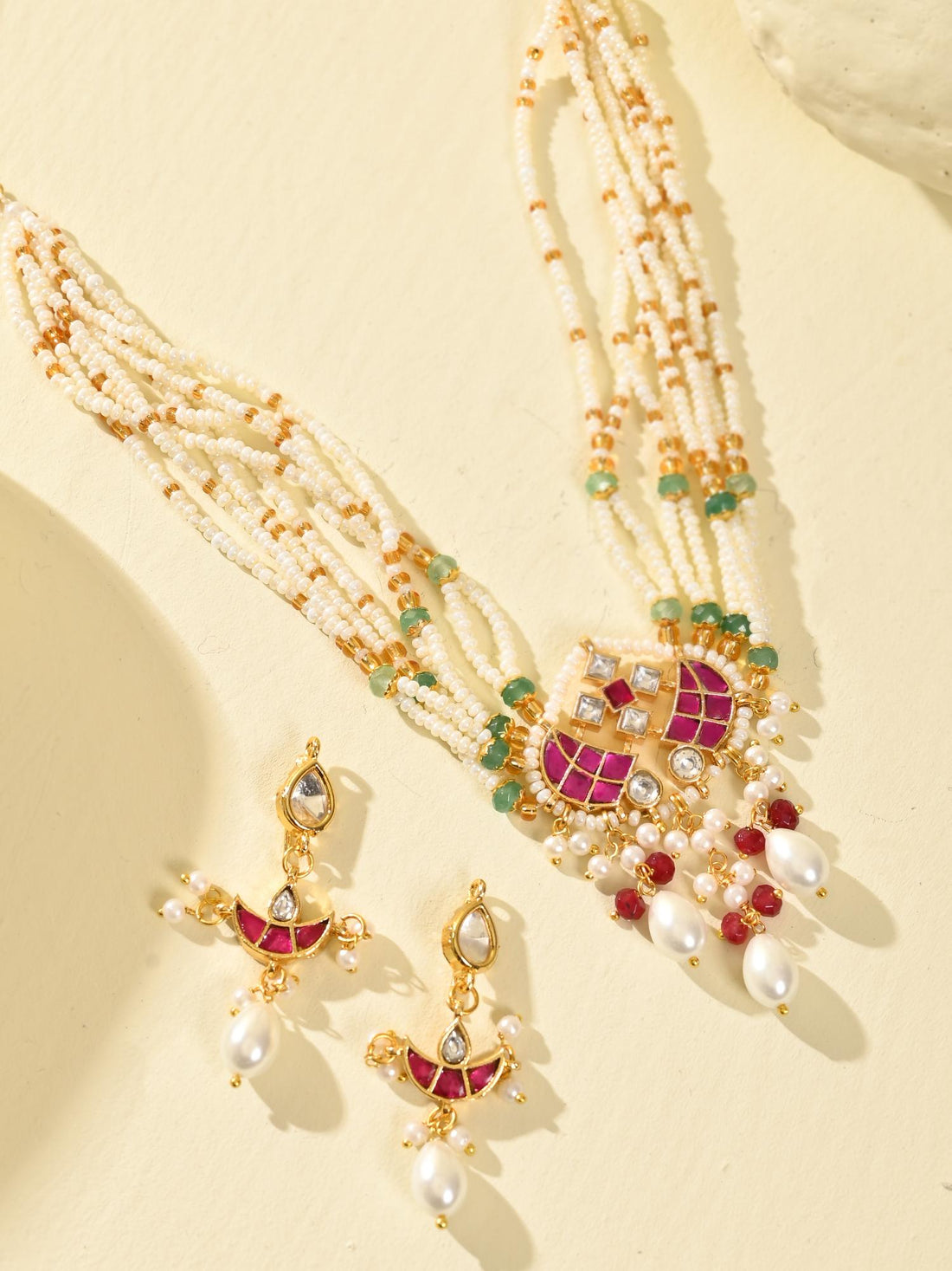 Desiner Necklce