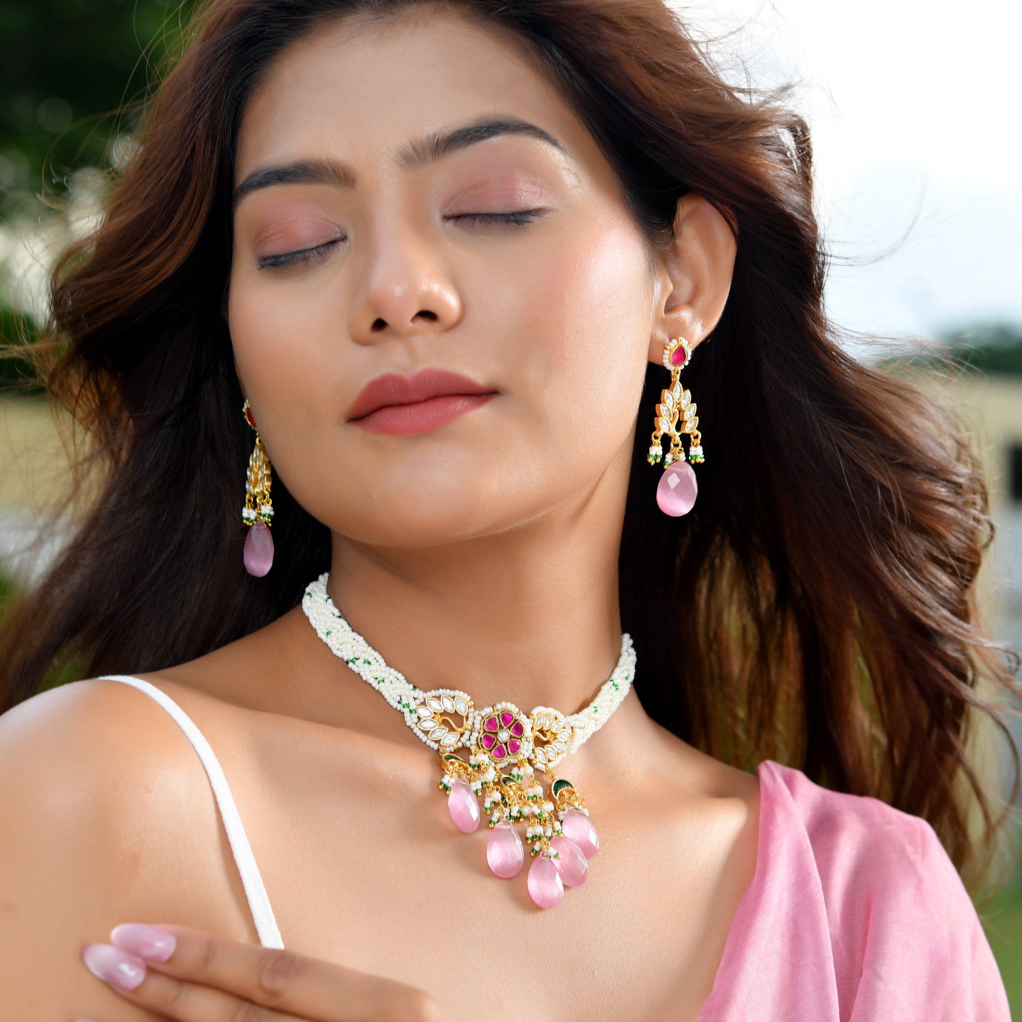 Majestic Pachhi Kundan Grace