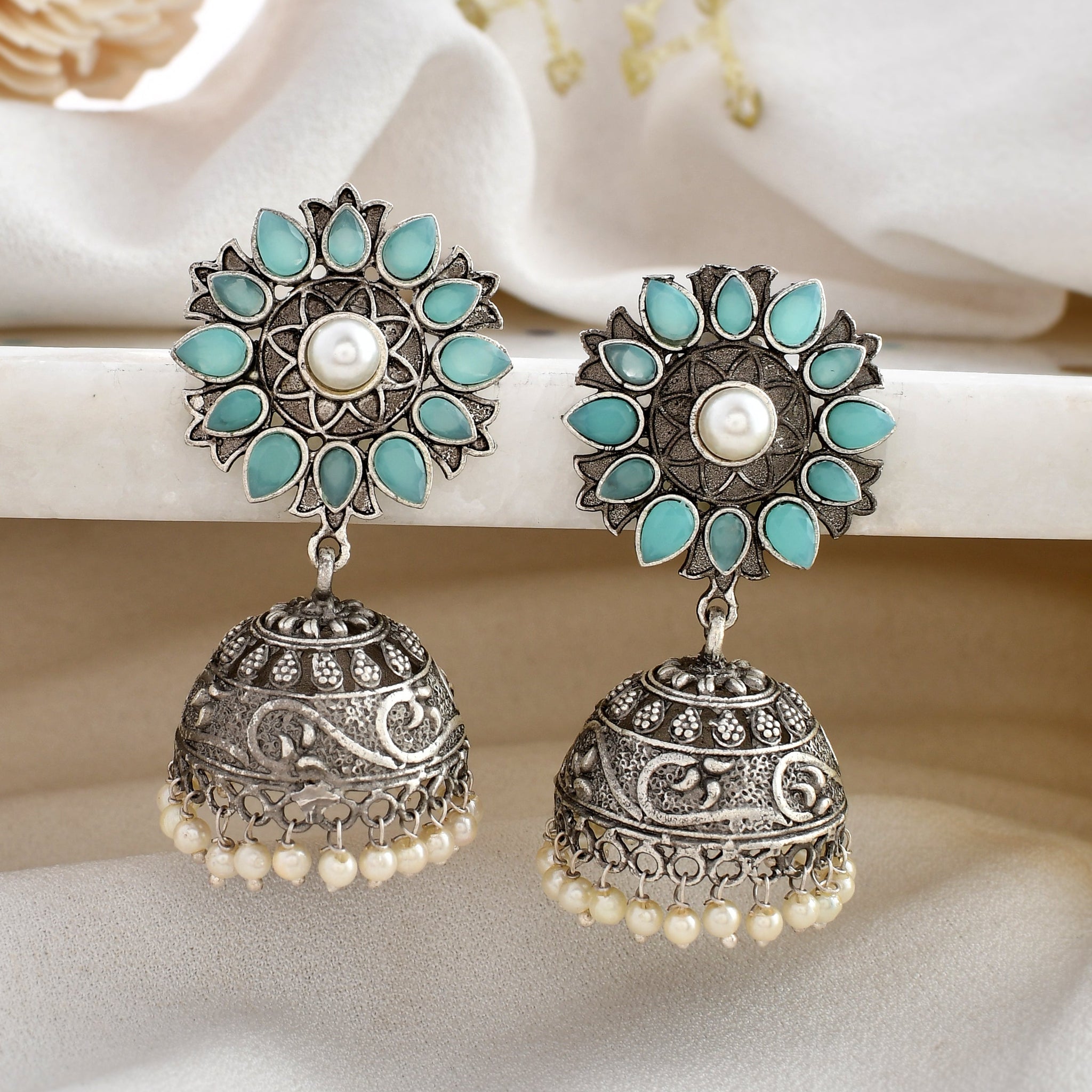 Coastal Lily Luxe