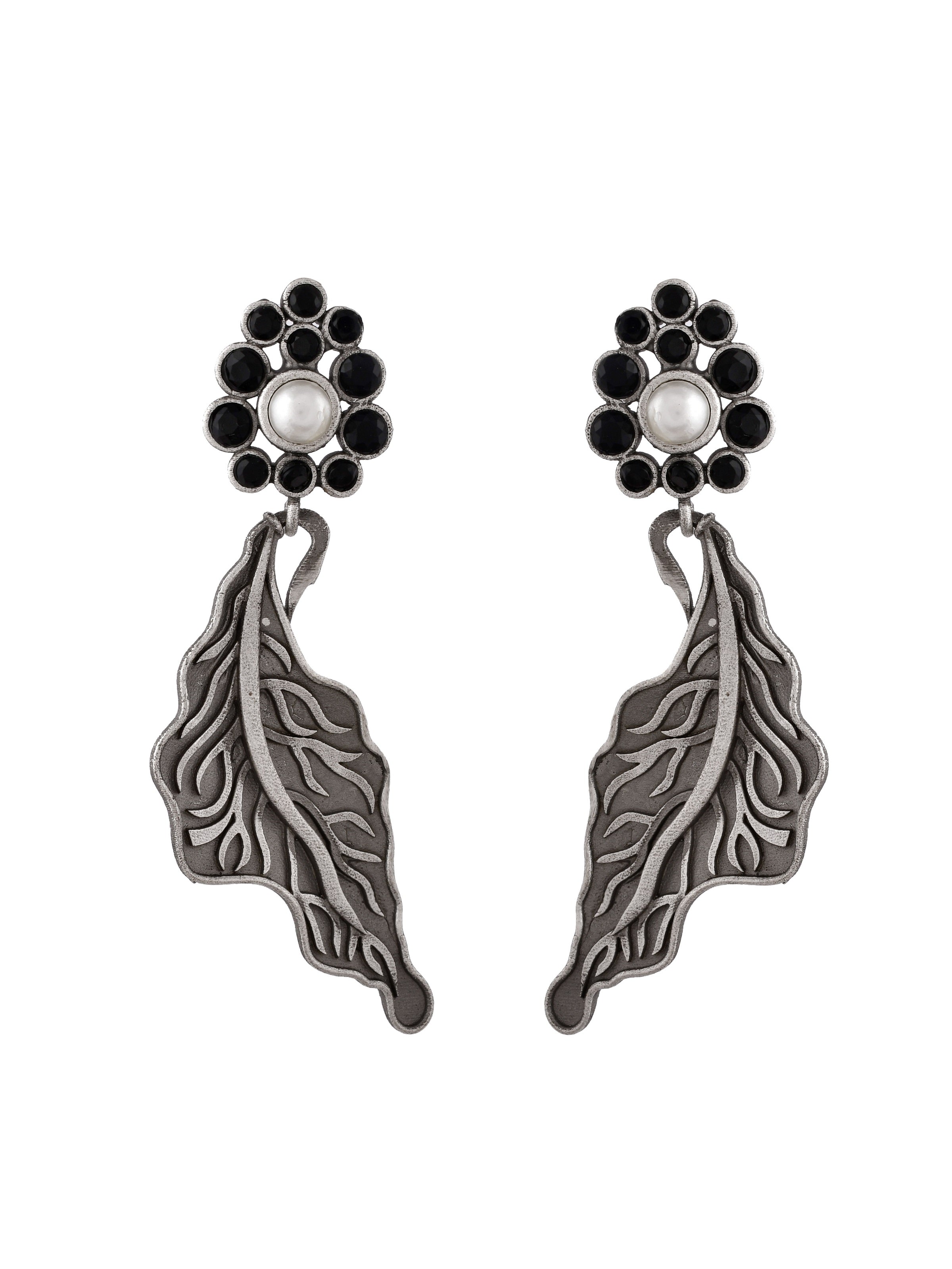 Middle Majesty Earring