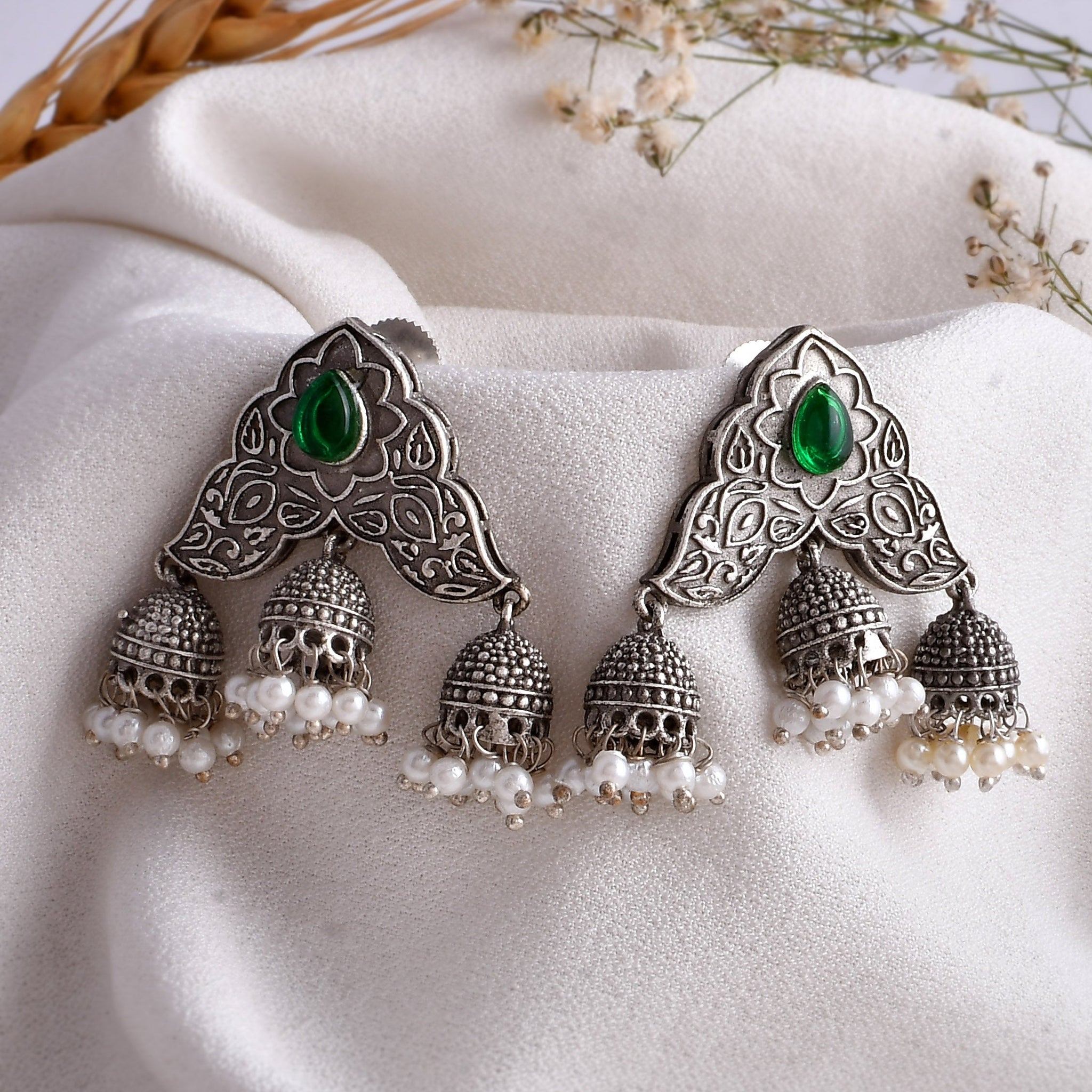 Middle Magic Earring