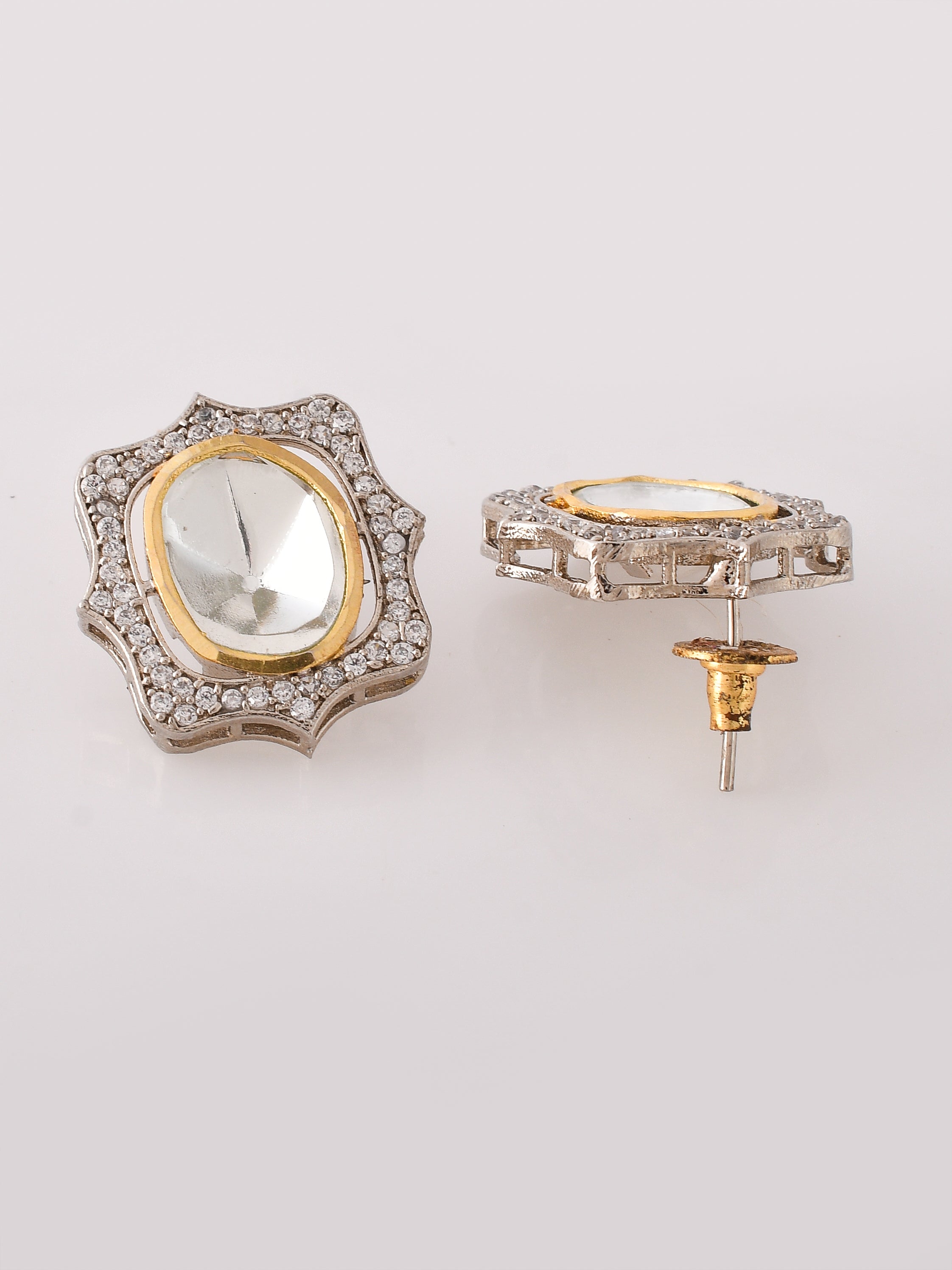 An exquisite Polki set that embodies timeless beauty,