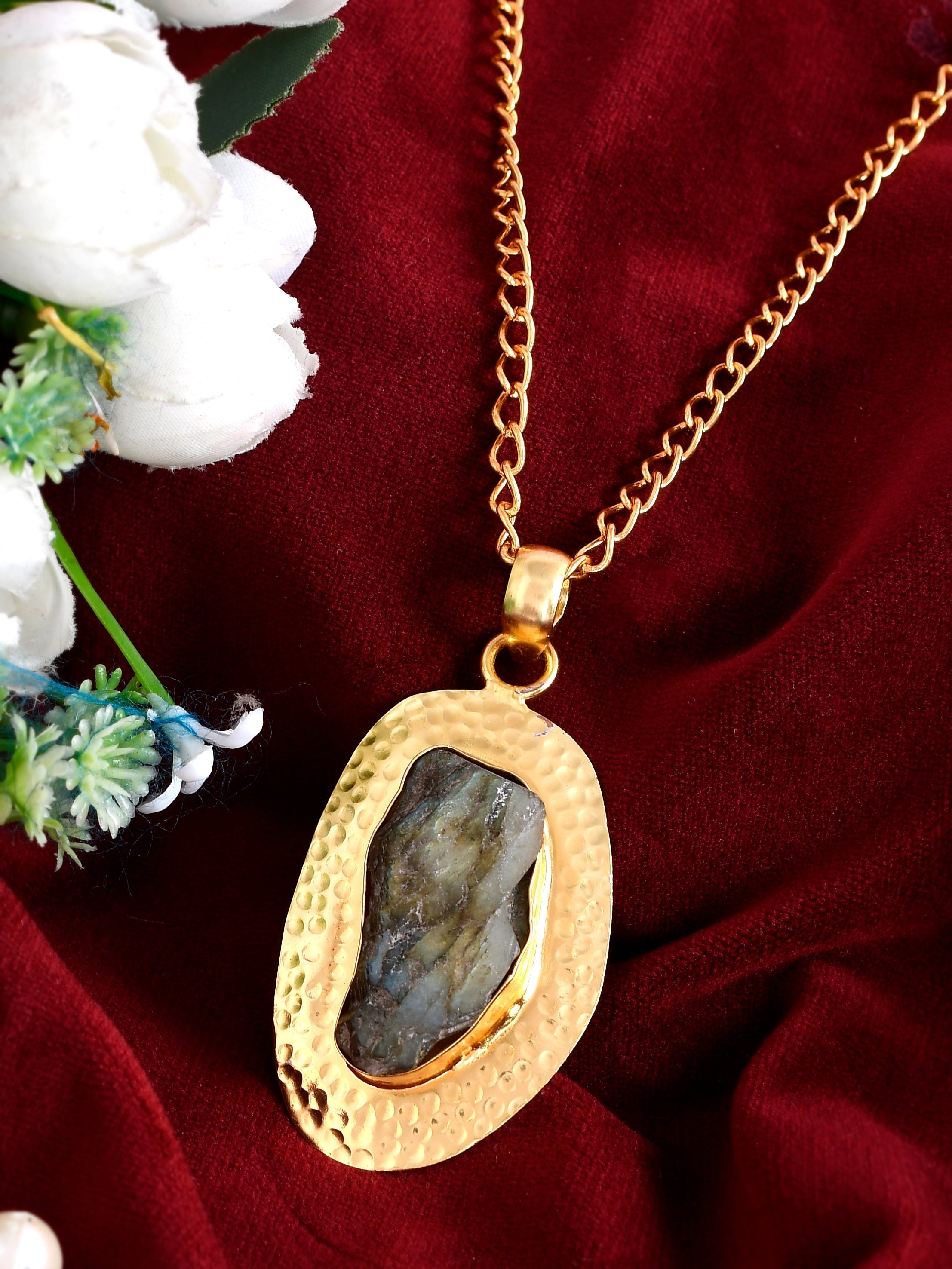 Beautiful Stone Pandent