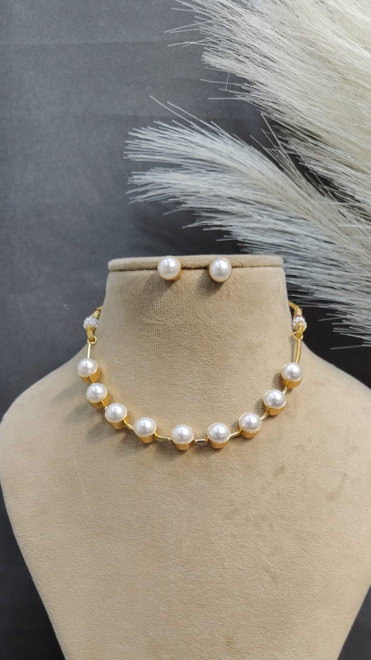Mop Classic Necklace