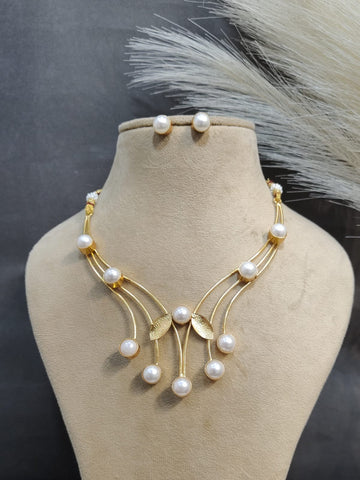 Mop Classic Necklace