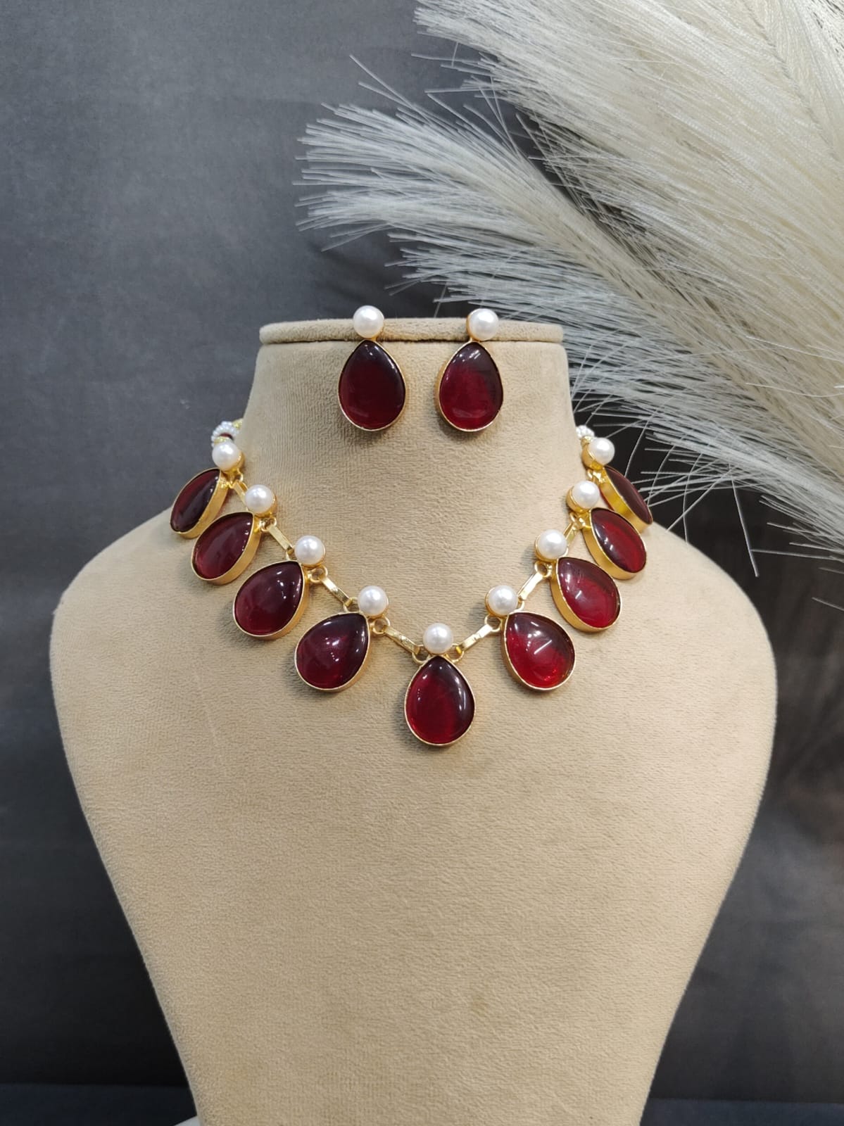 Mop Classic Necklace With Semiprecious stones