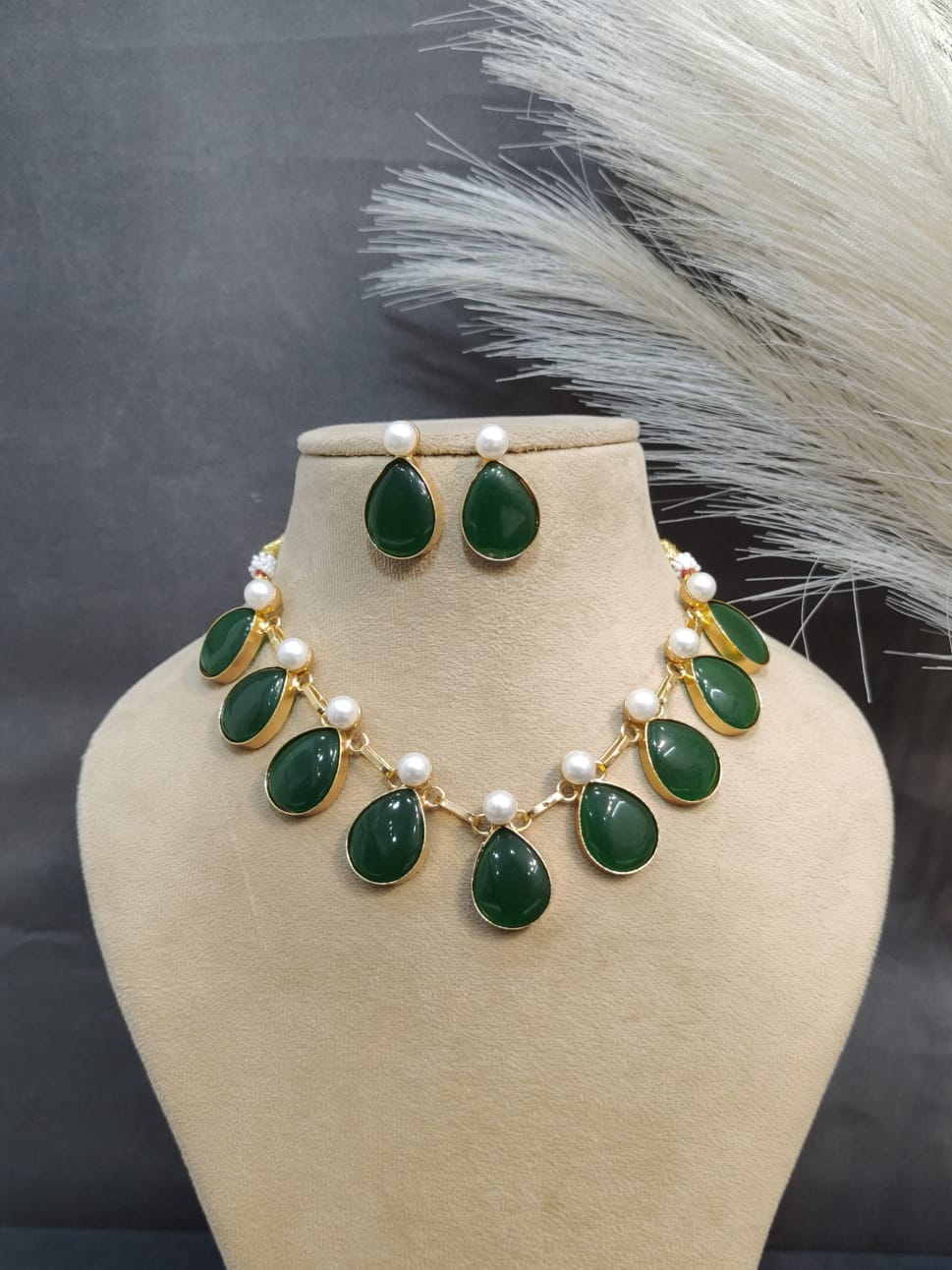 Mop Classic Necklace With Semiprecious stones