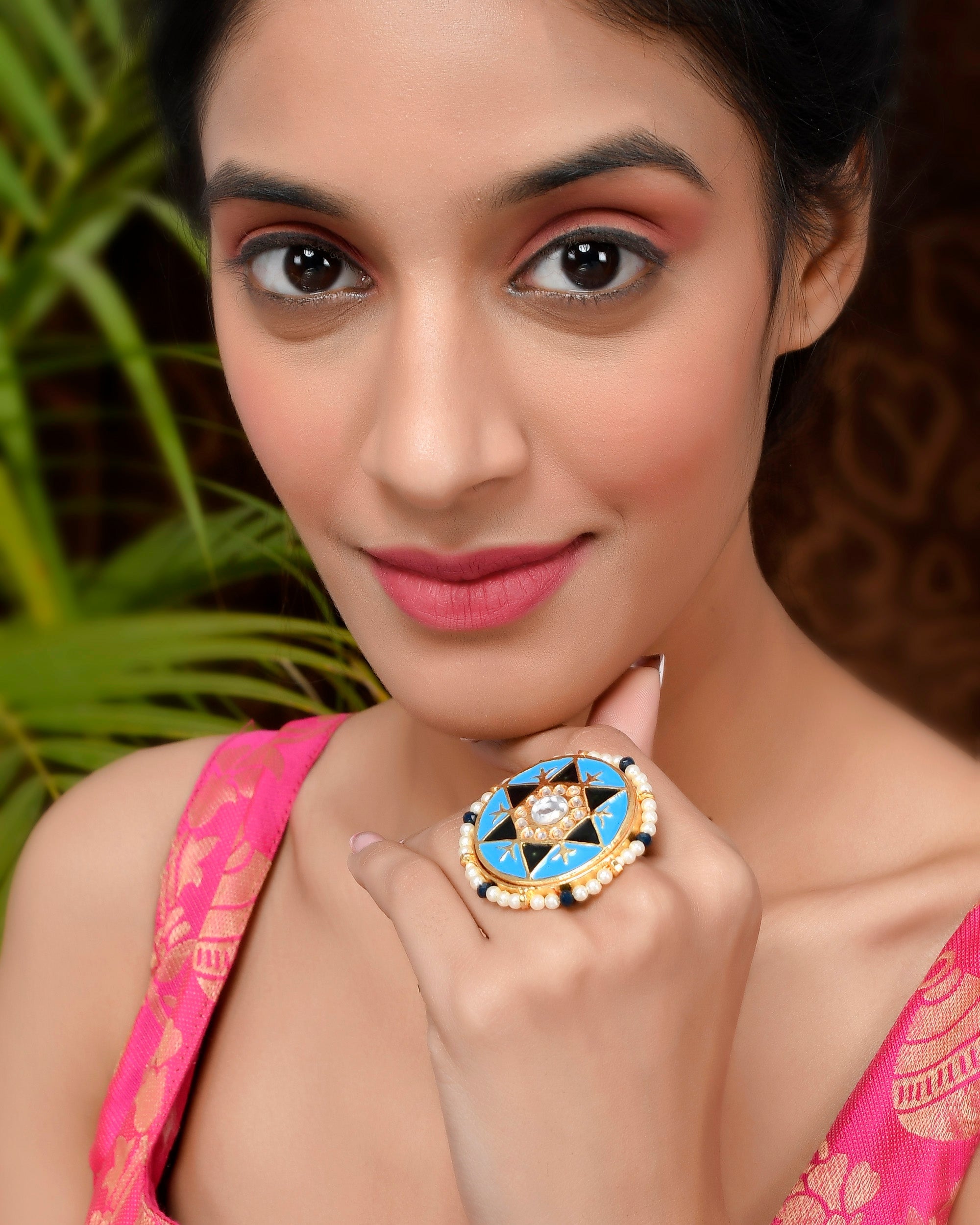 DASTOOR Women  Gold-Plated Blue Kundan-Studded Finger Ring